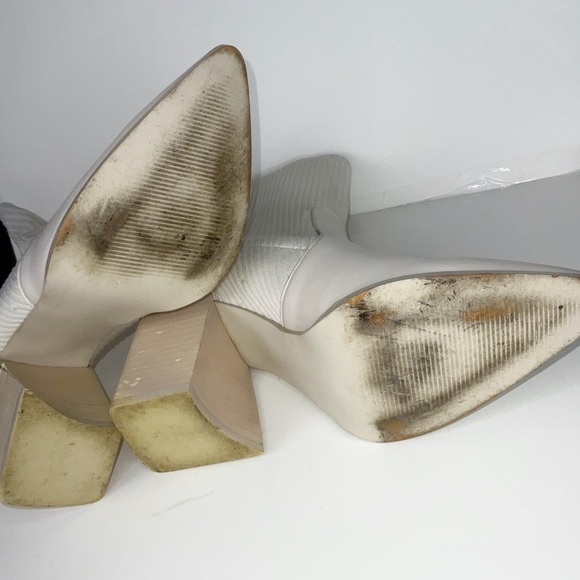 Steve Madden Eggshell Chunky Heel Tackle Sock Booties Pointed Toe | Size 6M - Picture 3 of 7